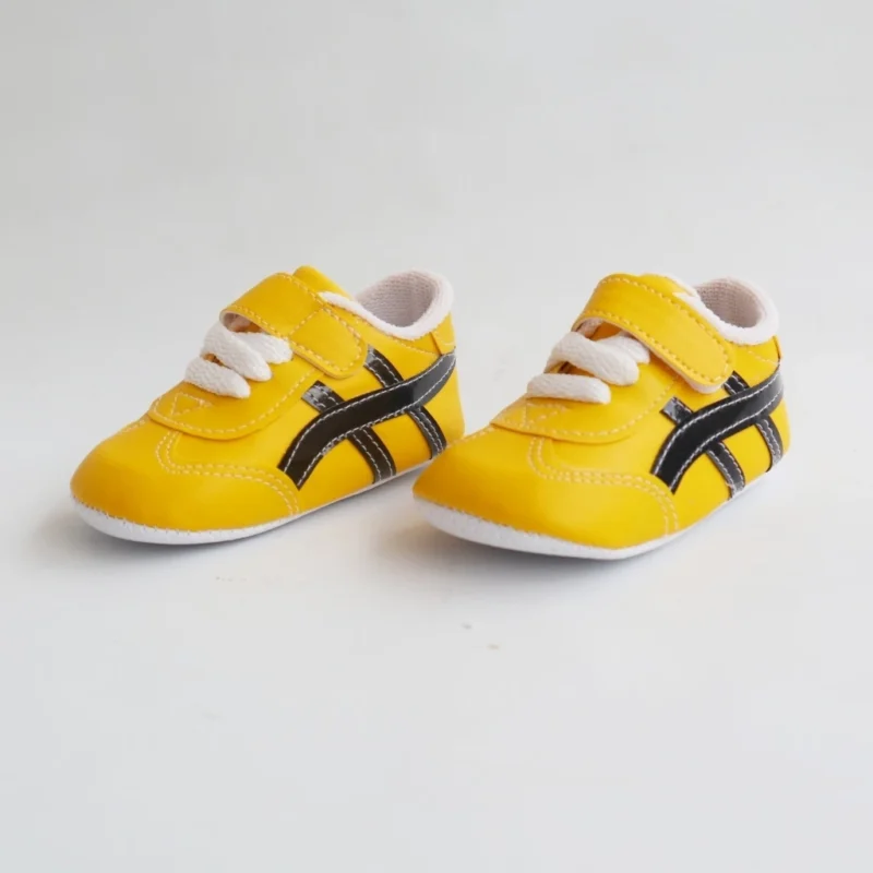 Sepatu Stripe